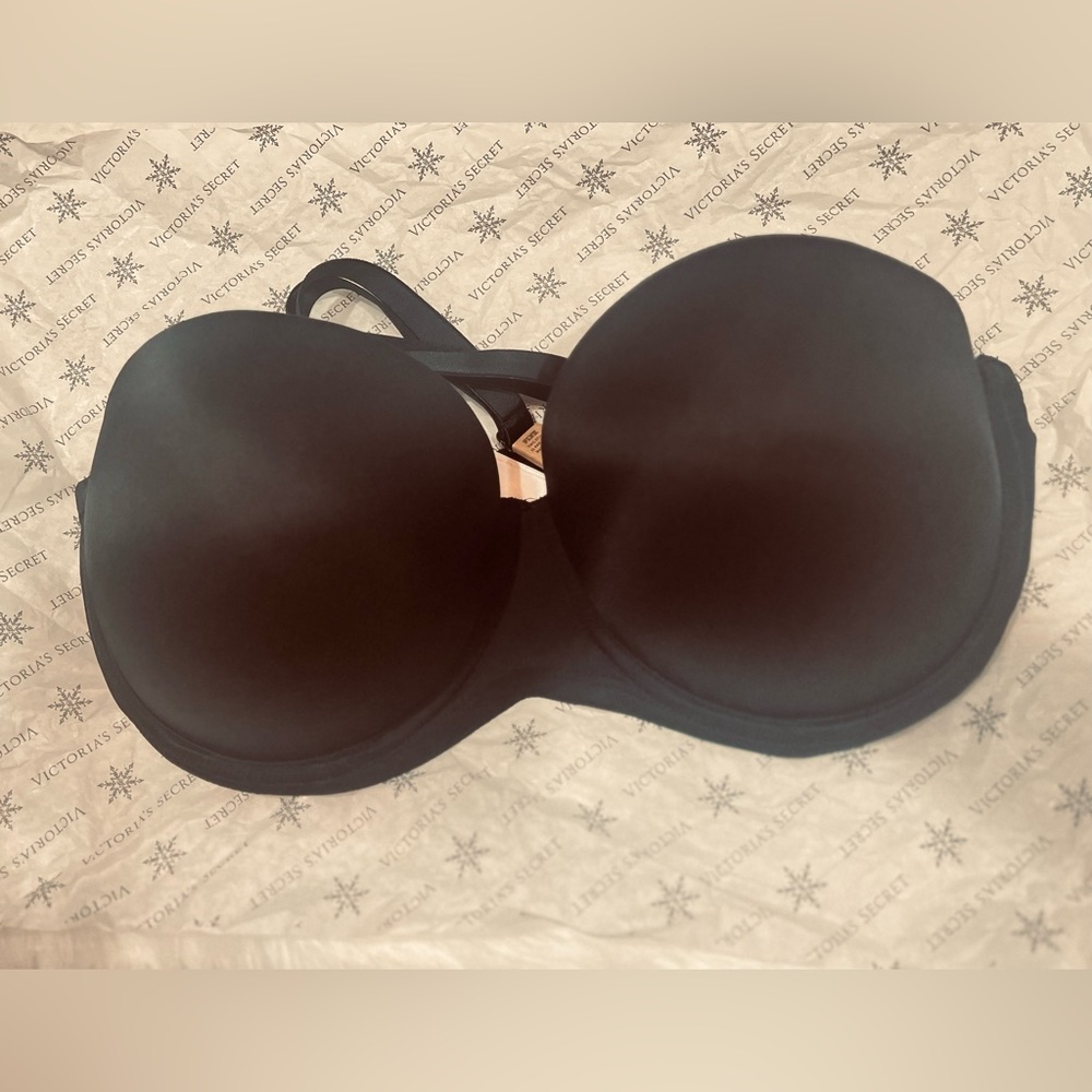 PINK (black bra 38DD)